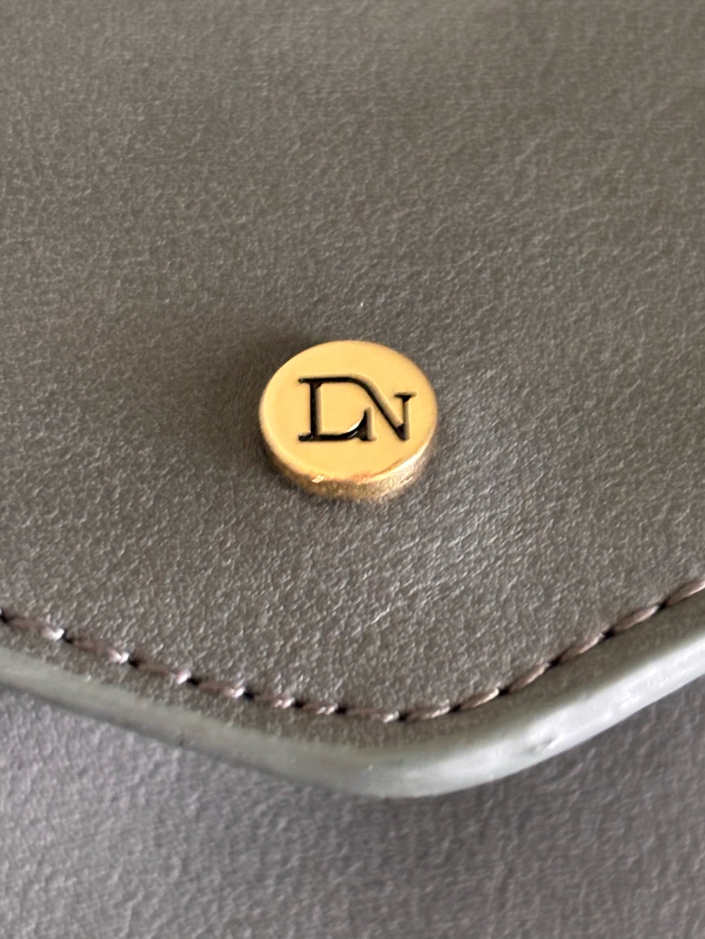 Danielle Nicole Envelope Clutch Purse Dark Gray Gold Logo - Picture 4 of 7